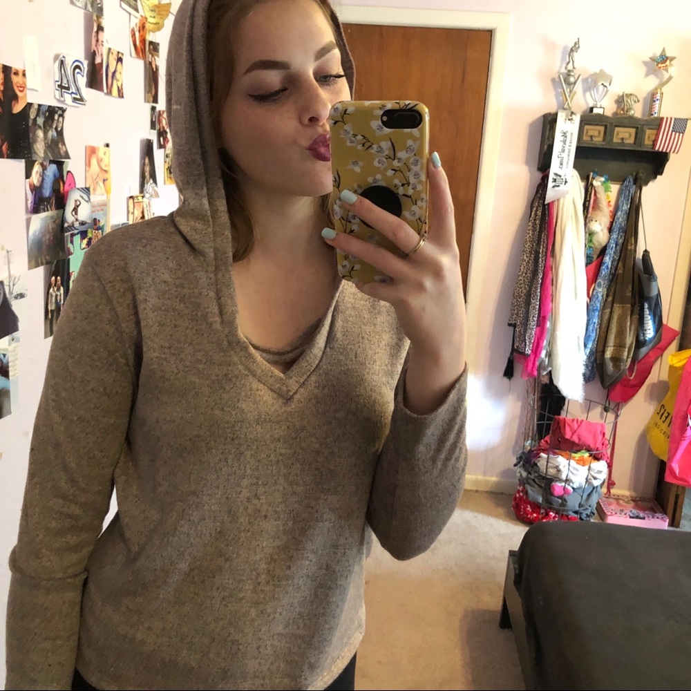 Pink/grey crop sweater
